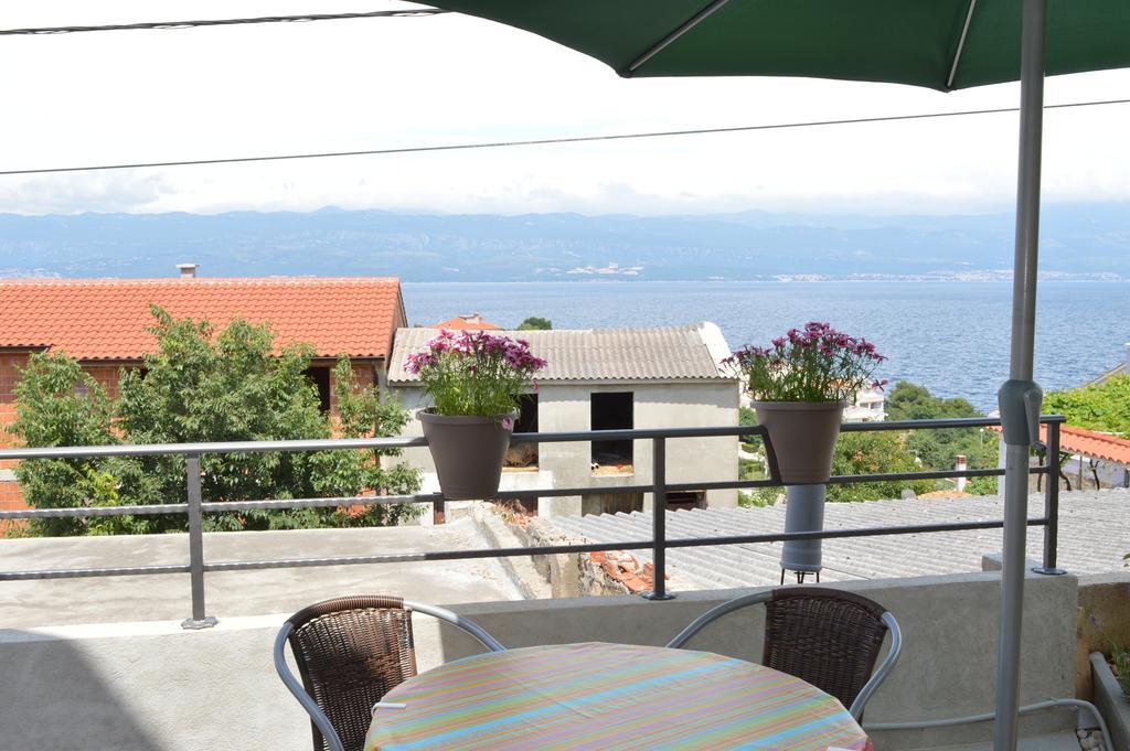 Apartment Andrija Vrbnik Dış mekan fotoğraf