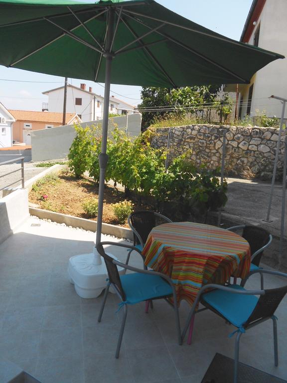 Apartment Andrija Vrbnik Dış mekan fotoğraf