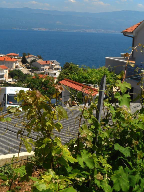 Apartment Andrija Vrbnik Dış mekan fotoğraf